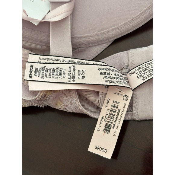 2- NWT Victoria's Secret 38DDD Body by Victoria Padded Push Up Bras - Picture 7 of 14